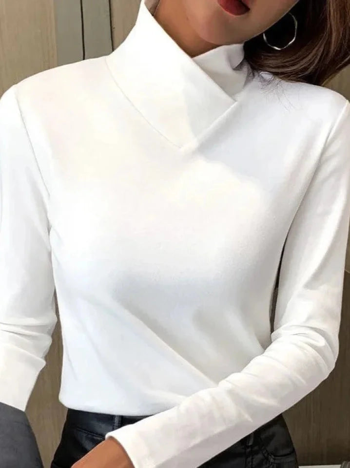 ELLE | ELEGANT TURTLENECK